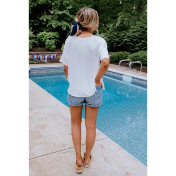 BOUTIQUE CLOSING MAKE AN OFFER - Picture 6 of 7